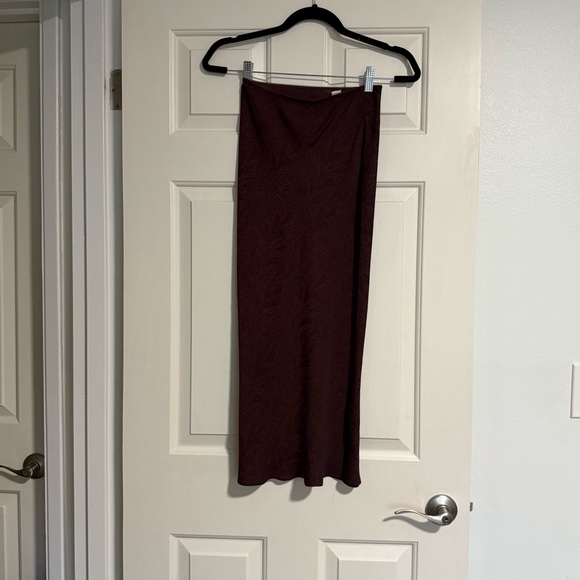 Revolve L'Academie Purple Paisley Printed Midi Skirt - Picture 2 of 5